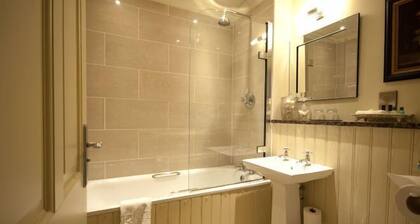 Cbh Whitley Hall Country House Hotel