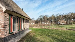 Property grounds - Beautiful home in Den Ham with sauna (Den Ham)
