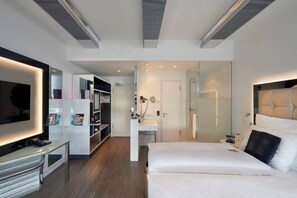 Room - Innside by Melia Duesseldorf Hafen (Dusseldorf)