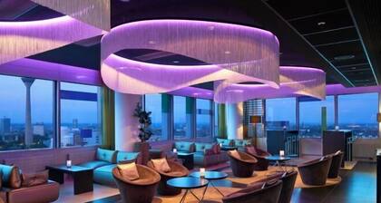 Innside by Melia Duesseldorf Hafen