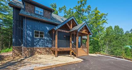 Experience Mountain Elegance- 3 Bedroom Luxury Chalet Retreat