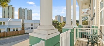 The Hamptons | Ocean Views | Pool | Walk to Beach