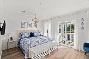 10 habitaciones, tabla de planchar con plancha y cuna de viaje