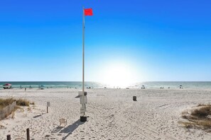 Una playa cerca