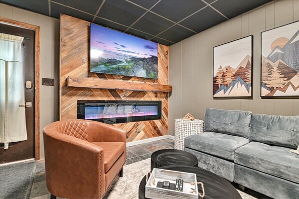 Smart TV, lareira, pebolim