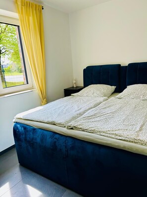 1 bedroom, iron/ironing board, free WiFi, bed sheets