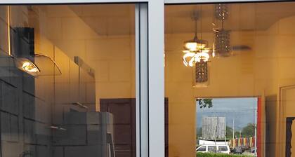 Luxury Living Apartment P5314