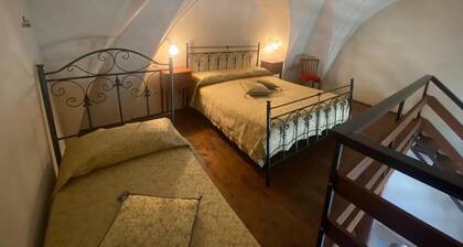 ONE WAY ROOMS