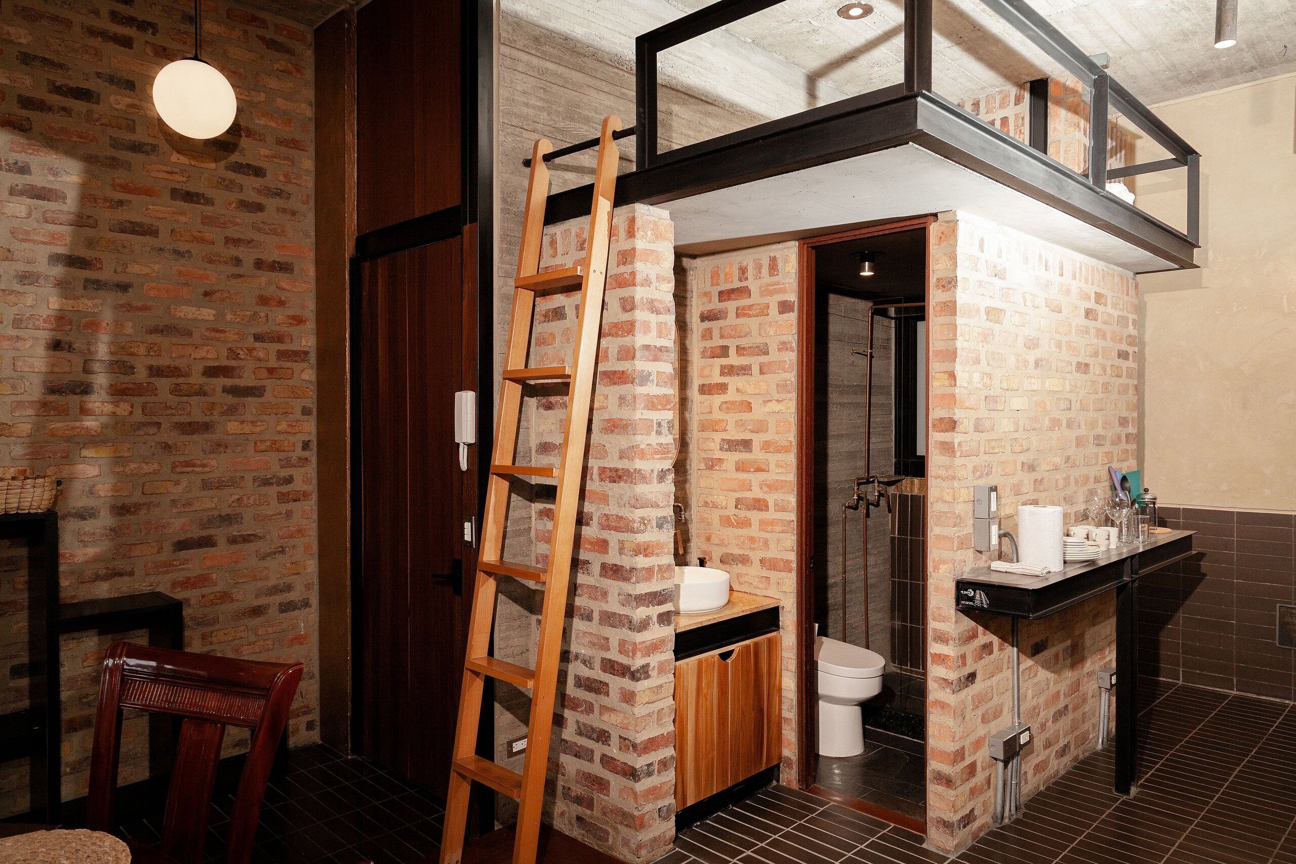 Basic Apartment | Bathroom