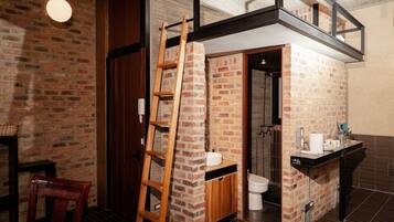 Basic Apartment | Bathroom