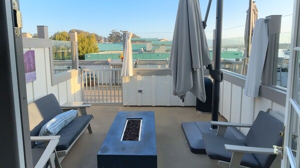 Suite, Private Bathroom, (CALIFORNIA KING PATIO - West) | Byutsikt