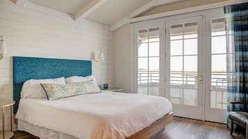 Panoramic Suite, Private Bathroom (CALIFORNIA KING - Bay View) | Individualmente decorados, individualmente mobiliados