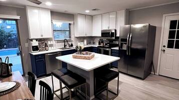 House, Courtyard View | Dining room