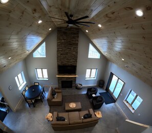 TV connectée, cheminée