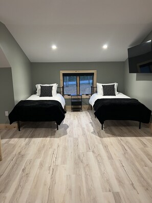 3 bedrooms, WiFi, bed sheets