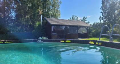 Amazing home in Brodnica Górna