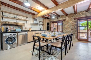 Dining - Holiday Home 'La Casa Gran Clariana' with Mountain View, Wi-Fi and Air Conditioning (Clariana)