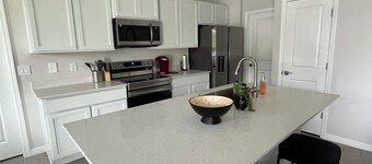 Spacious 4BR Smart Home in Quiet Ocala Neighborhood