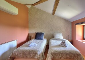 2 chambres, lit parapluie, accès Internet