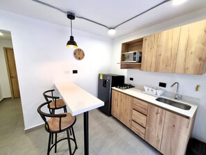 Desk, laptop workspace, free WiFi