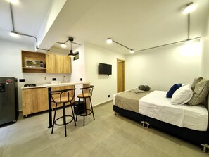 Desk, laptop workspace, free WiFi