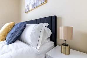 1 bedroom, iron/ironing board, free WiFi