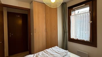 2 chambres, fer et planche Ă  repasser, Wi-Fi gratuit