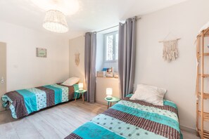 2 chambres, fer et planche à repasser, Wi-Fi gratuit