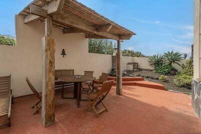 Holiday Home 'Aguarijo' with Sea View, Private Terrace and Private Garden