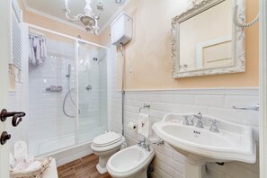 Bathroom - Sweetly Home Roma Luxury B&B (Rome)