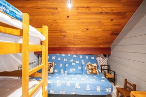 2 slaapkamers, een strijkplank/strijkijzer, gratis wifi