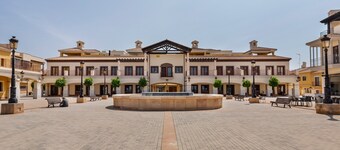 Golf Relax In Betanzos Apartment with Shared Pool, Wi-Fi, and Air Conditioning