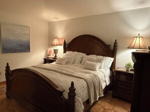 2 soverom, strykejern/-brett, wi-fi og sengetøy