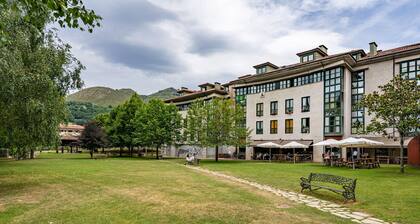 Apartment 'Incredible Cangas Onis' with Mountain Views and Balcony