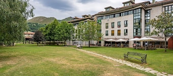 Apartment 'Incredible Cangas Onis' with Mountain Views and Balcony