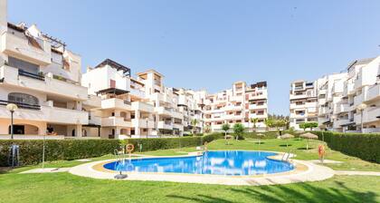 Appartement 'Increible Playazo Vera' avec piscine partagée, terrasse privée et climatisation