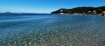 Apartment 'Il Gioiello Del Mare' with Sea View, Wi-Fi and Air Conditioning