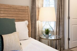 3 chambres, fer et planche à repasser, Wi-Fi gratuit, draps fournis