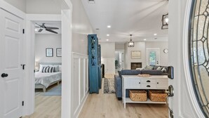 Room - 3bd/2ba Savannah Home * Built 2025 * Dogs Welcome (Savannah)