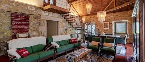 TV, fireplace, DVD player, table tennis