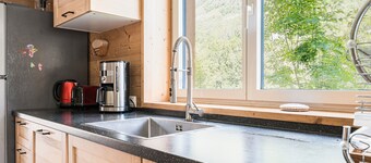 Apartamento 'Breizh Chalet - 14 Personnes' con vistas a la montaña, terraza privada y Wi-Fi