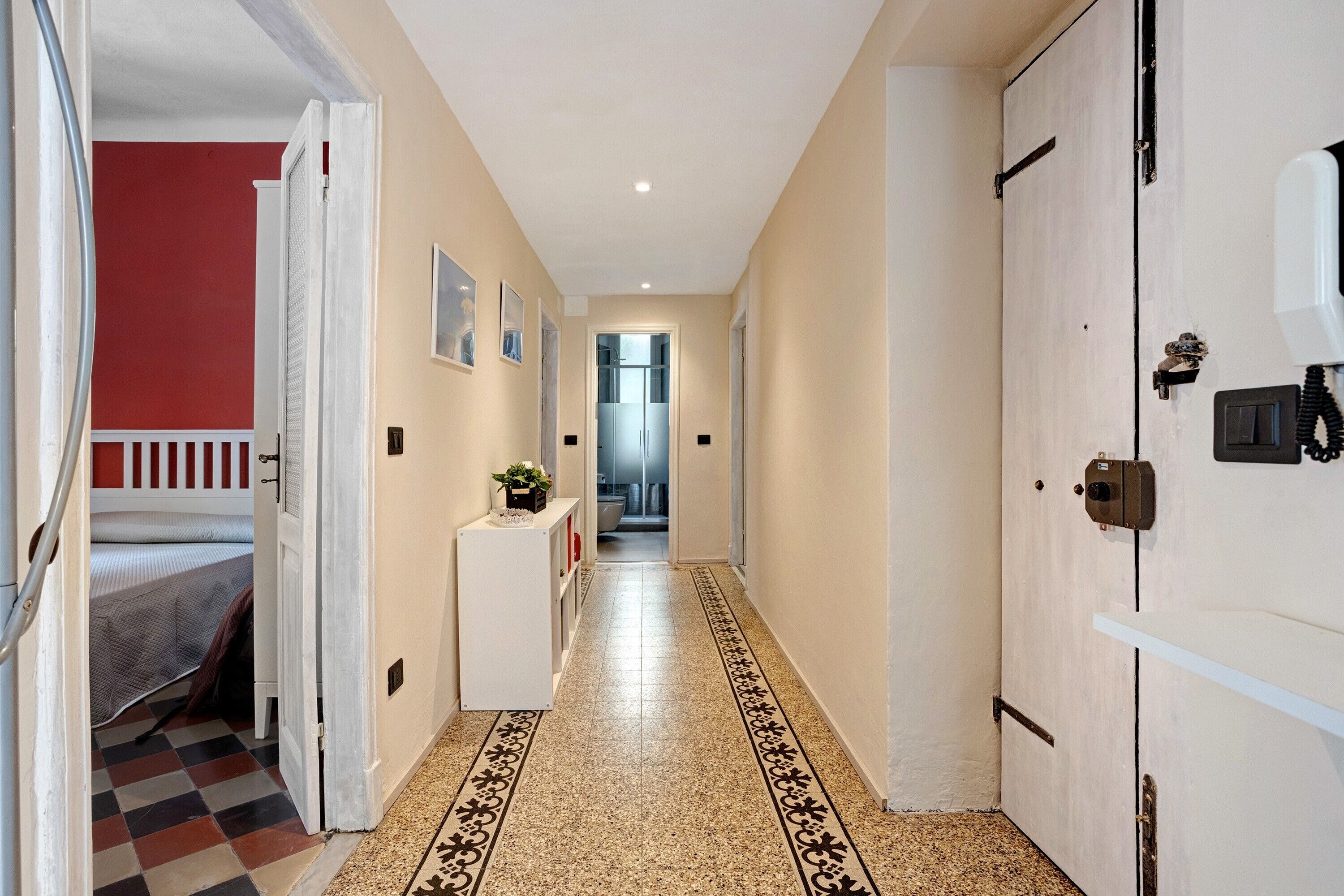 2 chambres, fer et planche à repasser, Wi-Fi gratuit, draps fournis