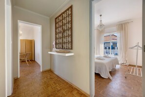 2 chambres, fer et planche à repasser, accès au Wi-Fi (inclus)