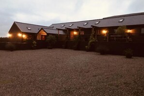 Room - Foxglove - Barn Conversion - Blossom Farm (Haverfordwest)