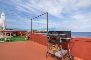 Outdoor dining - Vacation 'Las Velas' with Sea View, Wi-Fi and Air Conditioning (Gáldar)