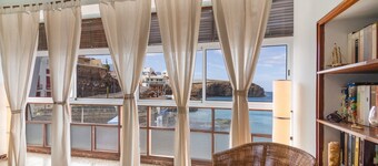 Vacation 'Las Velas' with Sea View, Wi-Fi and Air Conditioning