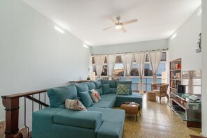 TV - Vacation 'Las Velas' with Sea View, Wi-Fi and Air Conditioning (Gáldar)