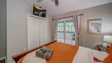 2 bedrooms, iron/ironing board, free WiFi, bed sheets