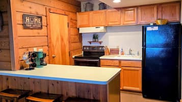 Micro-ondes, four, plaque de cuisson