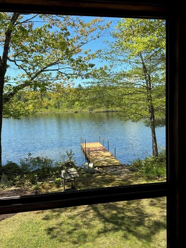3-Bedroom, 2-Bath Shorefront Retreat on Big Squam Lake